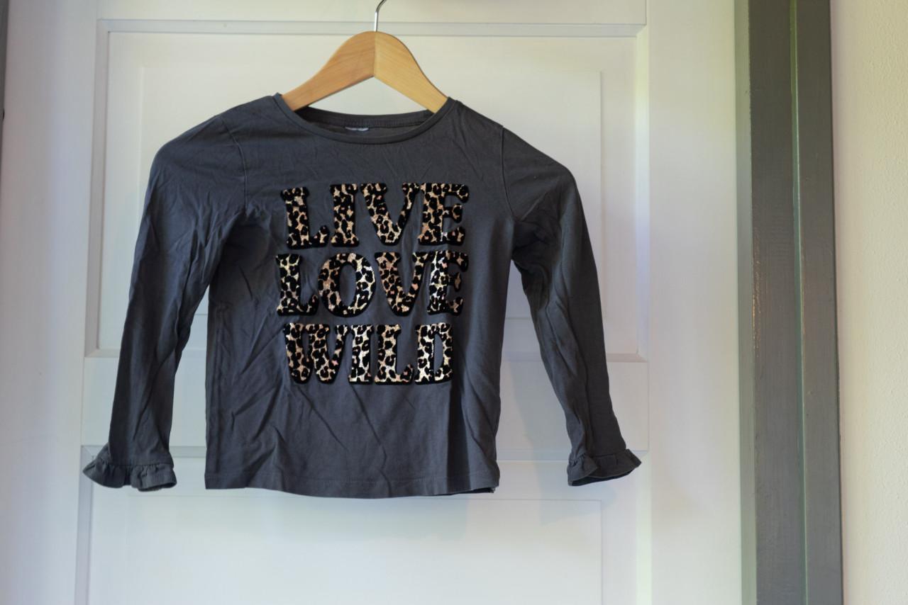 Set van 5 shirts in panter/luipaard thema, maat 122-128