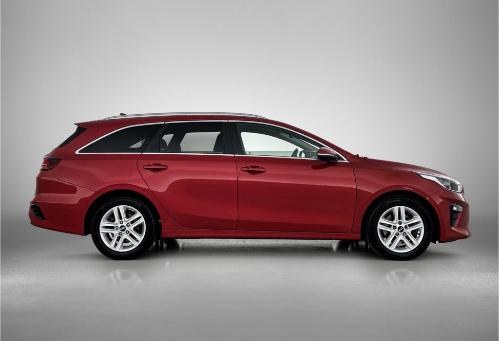 Kia Ceed Sportswagon 1.4 t-gdi dynamicplusline half leder | btw | 140pk!