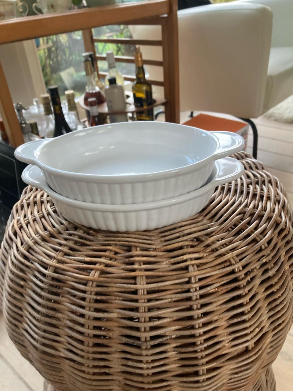 Diverse huishoudelijke gebruiksvoorwerpen.