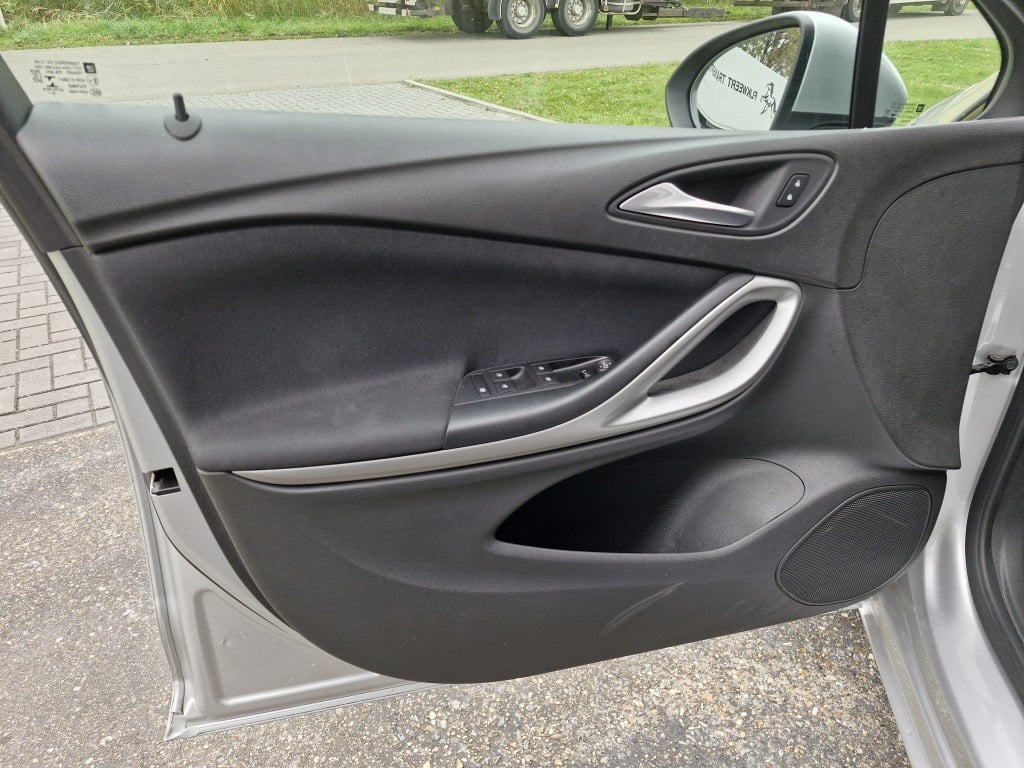 Opel Astra 1.2 edition
