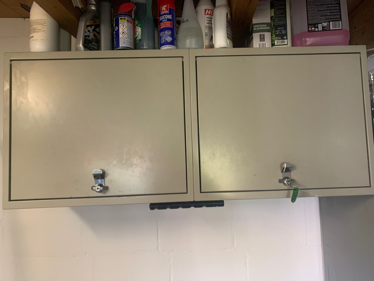 Hobby Werkplaatsinrichting incl. Valhelmen-rekken, Jas en kleding haken