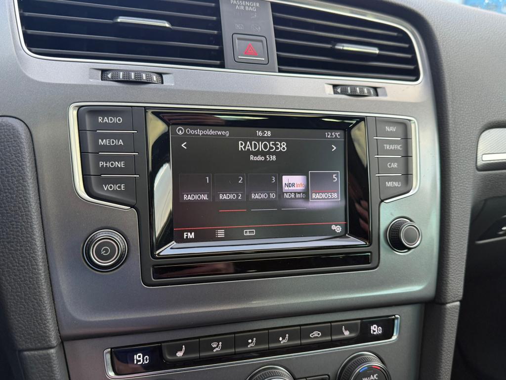 Volkswagen Golf 1.2 tsi business edition connected