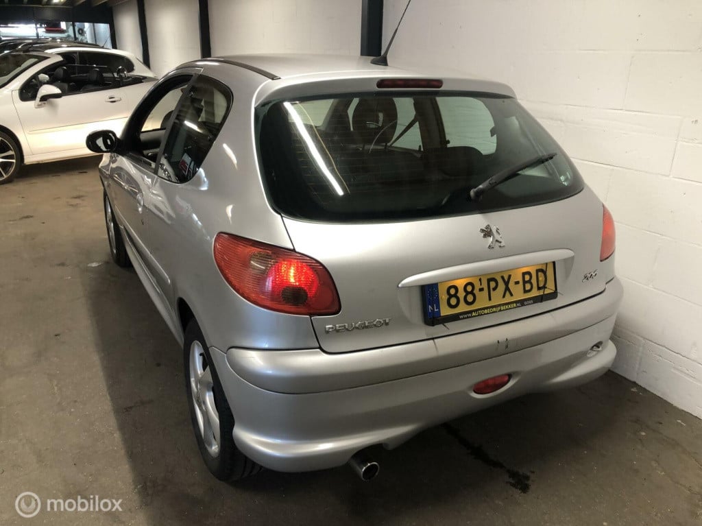 Peugeot 206 1.4-16v quiksilver