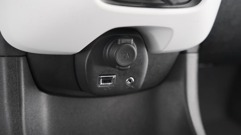 Citroen C1 1.0 vti airscape feel | vouwdak | camera | apple carplay | dab+