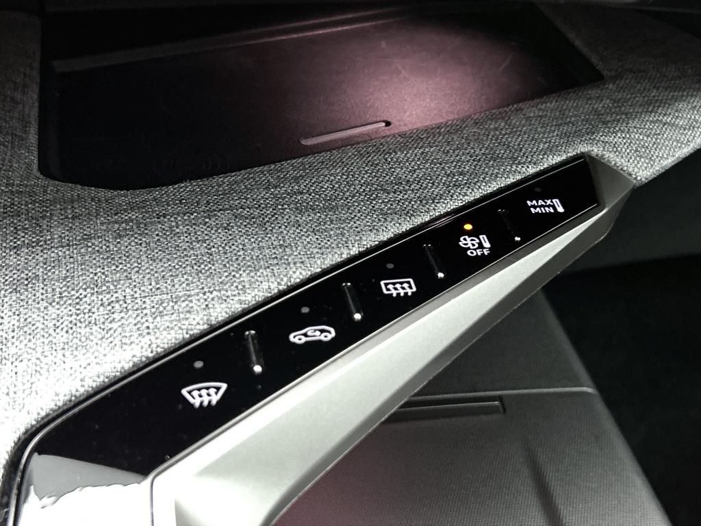 Peugeot 3008 hybrid 145pk automaat gt | rijklaar | elektrische achterklep |