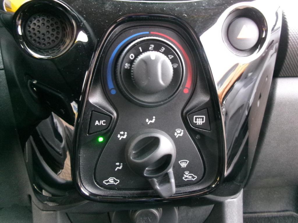 Citroen C1 1.0 vti feel airco, bluetooth, usb, centr.v.