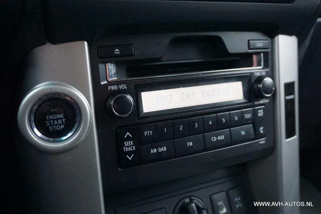 Toyota Land Cruiser 3.0 d-4d-f vx window van