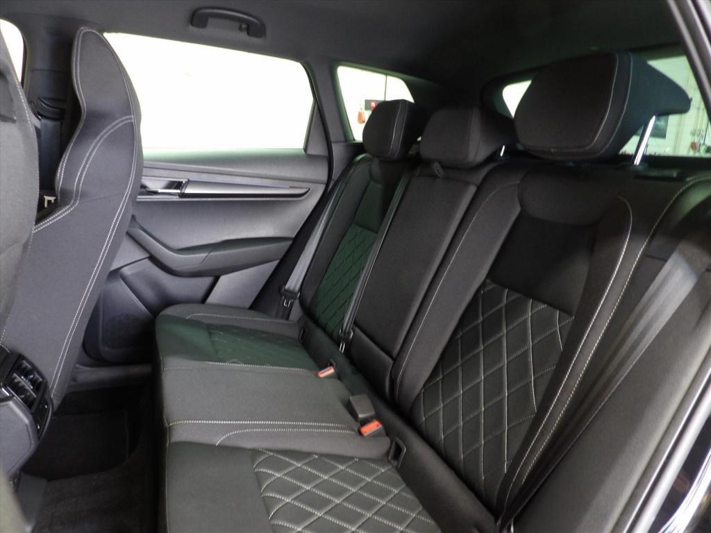 Skoda Karoq 1.5 tsi act greentech 150pk dsg-7 sportline business