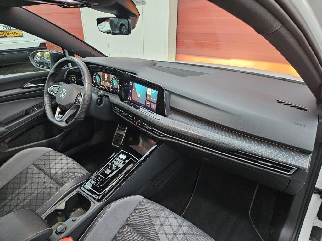 Volkswagen Golf variant 1.5 etsi r-line business+ | pano | elek. trekhaak |