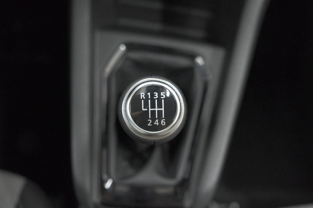 Renault Clio tce 90 evolution | stoelverwarming | camera | parkeersensoren 