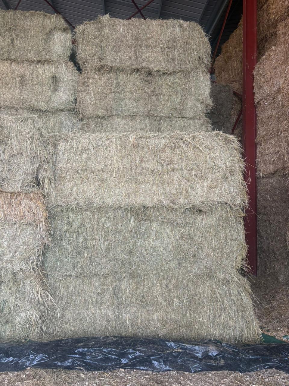 Weidehooi/stro/wikkelbalen