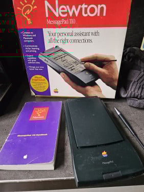 Mooi Jaren 90 Apple Newton MessagePad 110 incl doos en boekje