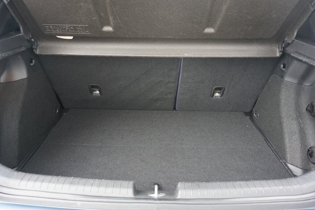Hyundai I 20 1.2 hp i-motion airco / elektr/ ramen / cruise / lm velgen tre
