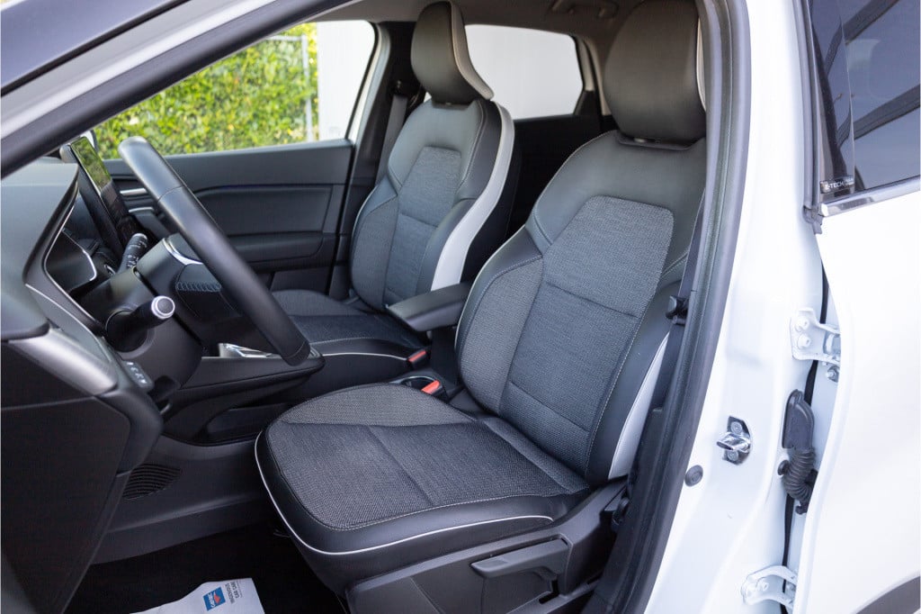 Renault Captur 1.6 e-tech plug-in hybrid 160 intens ✅navi✅cam✅17inch✅clima