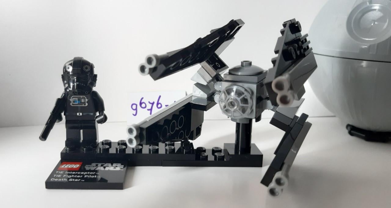 LEGO Star Wars 9676: TIE Interceptor & Death Star