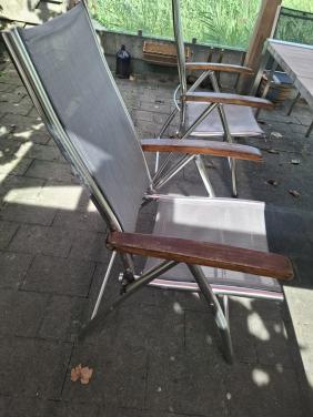 Gratis 4 tuinstoelen