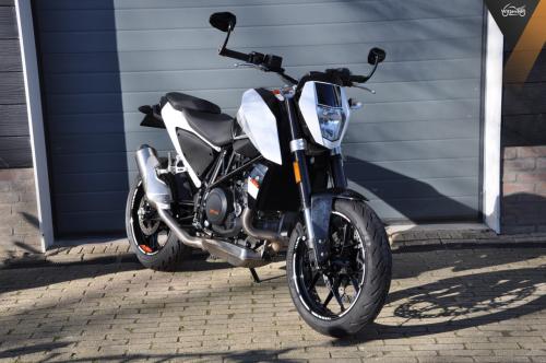 KTM 690 Duke Als nieuw, 12000 km!