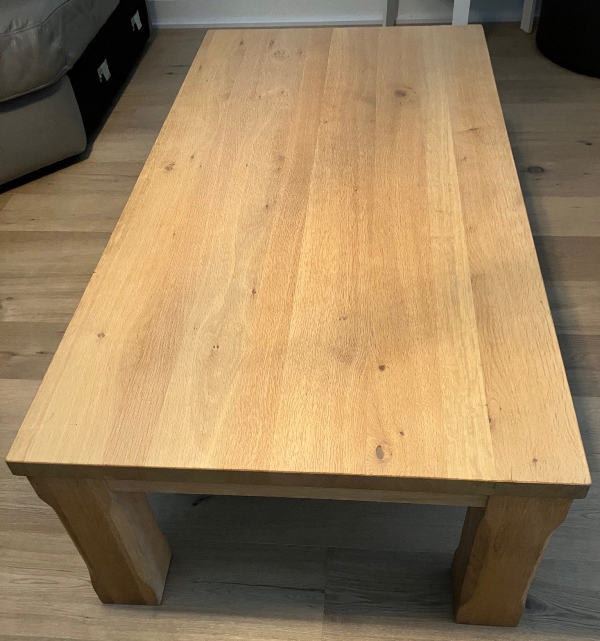 Tafel van massief eiken