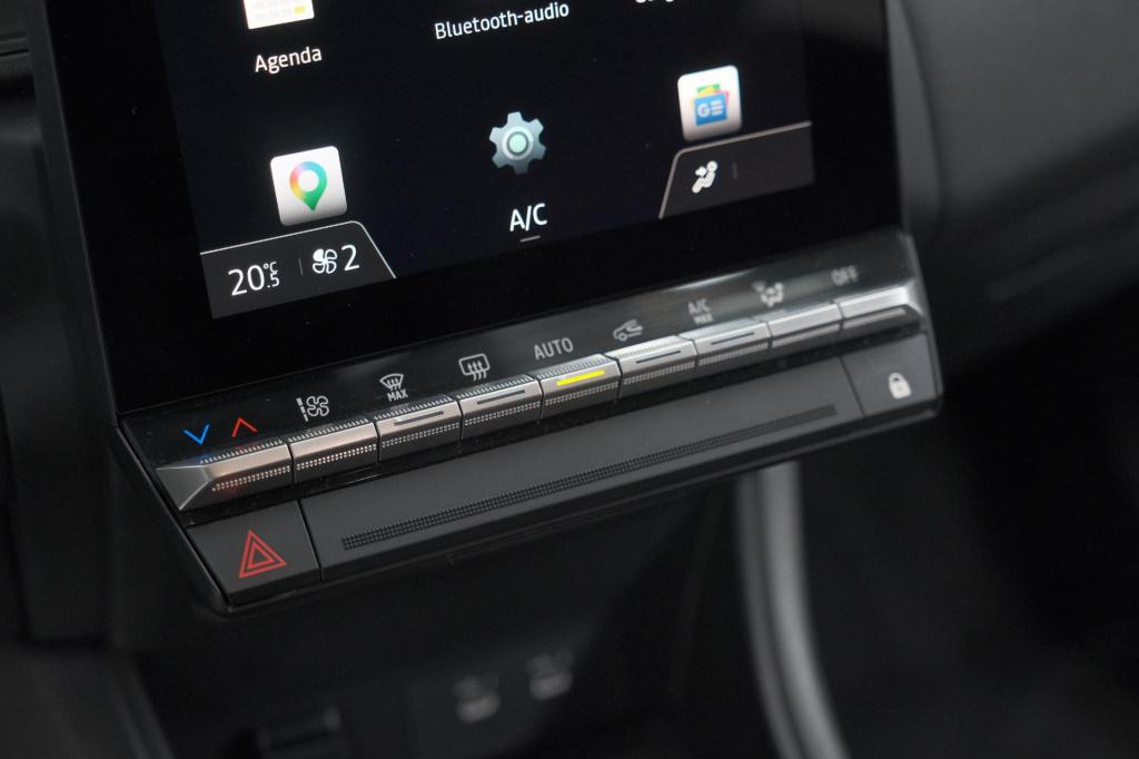 Renault Captur 1.6 e-tech full hybrid 145 techno | camera | navigatie | app