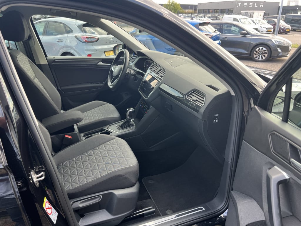Volkswagen Tiguan 1.4 tsi ehybrid life edition 245pk | achteruitrijcamera |