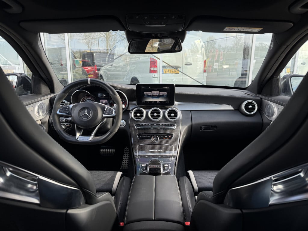 Mercedes-Benz C-Klasse amg 63 s | nl-auto | dealer ond. | full option | btw
