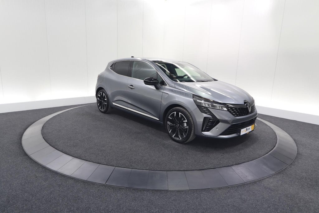 Renault Clio 1.6 e-tech full hybrid 145 techno | 360 camera | bose audio | 