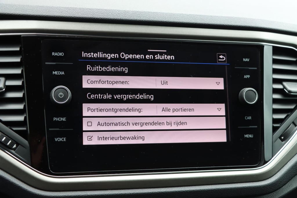 Volkswagen T-roc 1.5 tsi style executive 150pk dsg