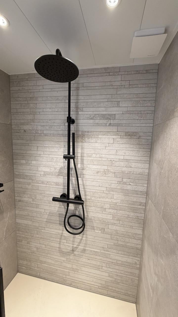 Badkamer renovatie en toilet renovatie