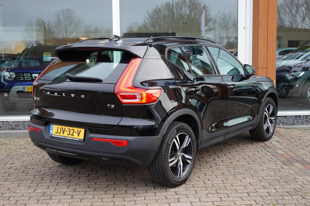 Volvo XC40 1.5 t3 r design 163pk
