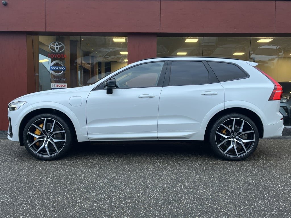 Volvo XC60 2.0 t8 awd polestar engineered | bowers&wilkins | pano | 22 inch