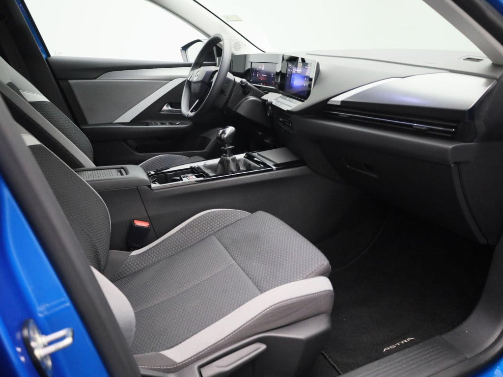 Opel Astra 1.2 edition | lmv | parkeer sensoren | led | navigatie | cruise 