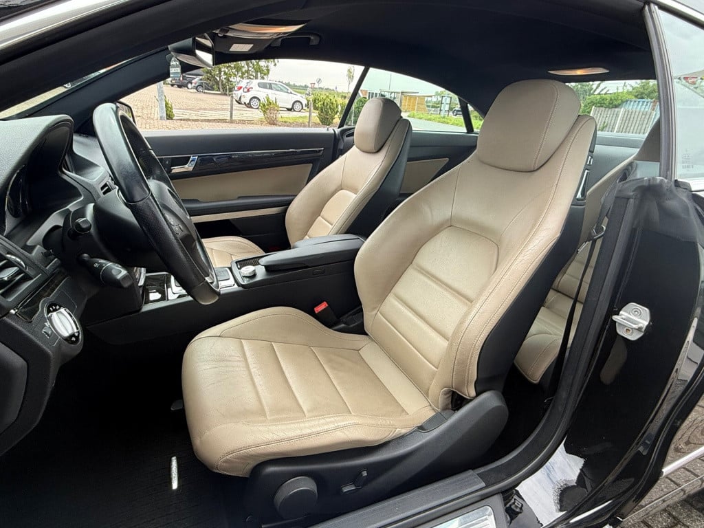 Mercedes-Benz E-Klasse coupé 200 cgi elegance