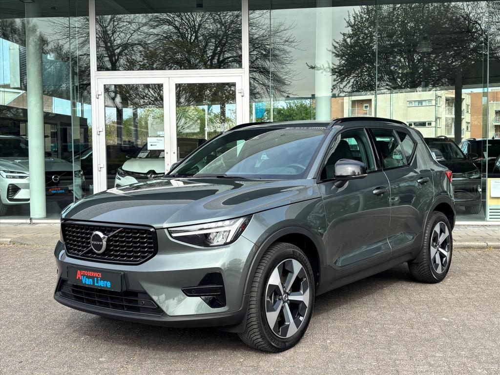 Volvo XC40 2.0 b4 b4 plus dark|stuur-stoel voorruitverwarm|blis| trekhaak| 