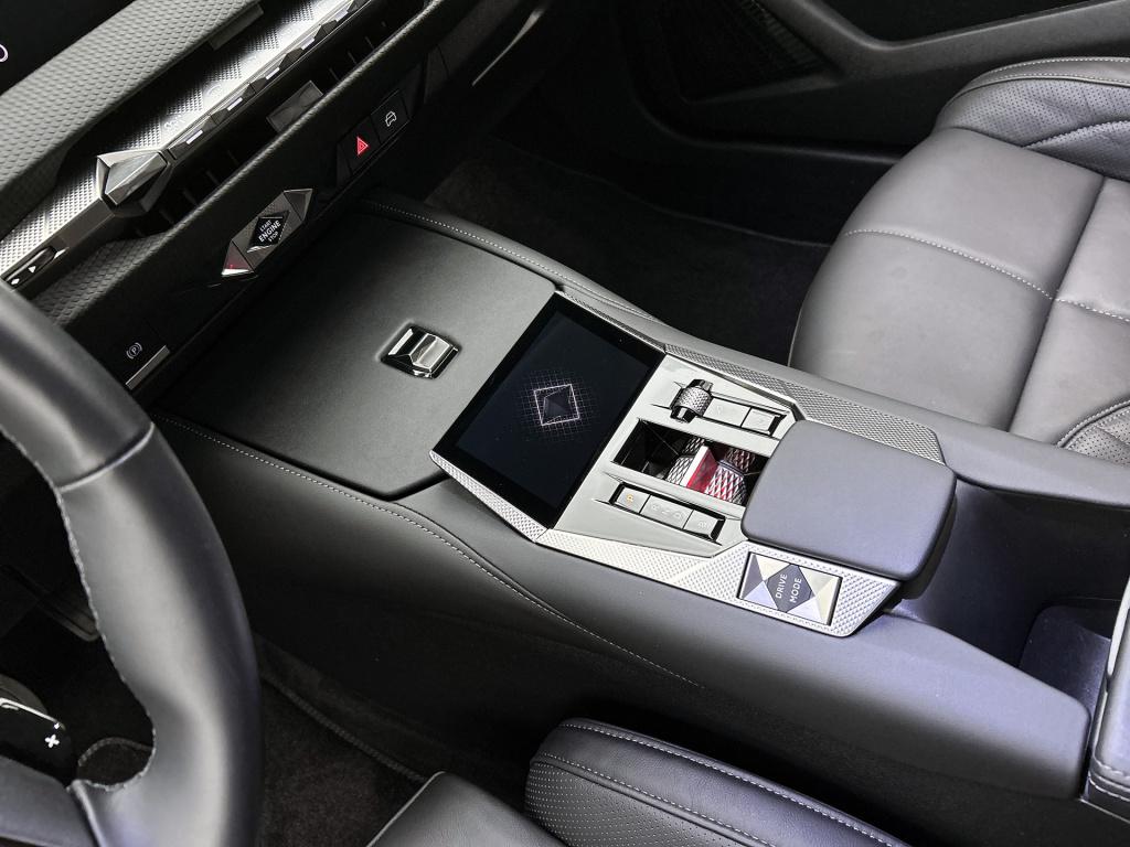 Ds Ds 4 e-tense rivoli | leer | trekhaak afneembaar | elektrische achterkle