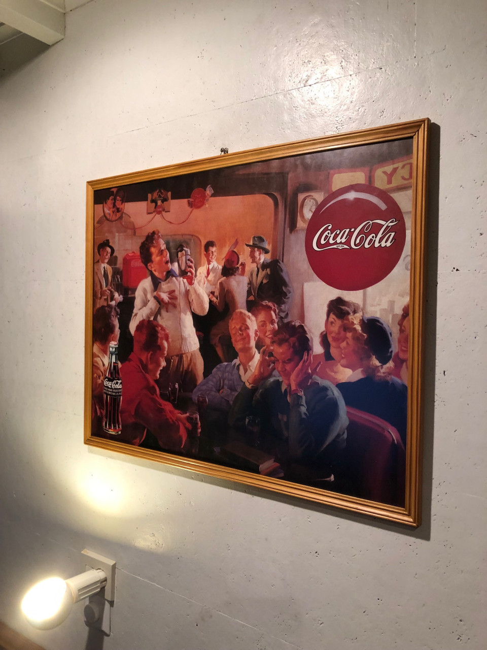 Leuke poster ingelijst achter ontspiegeld.