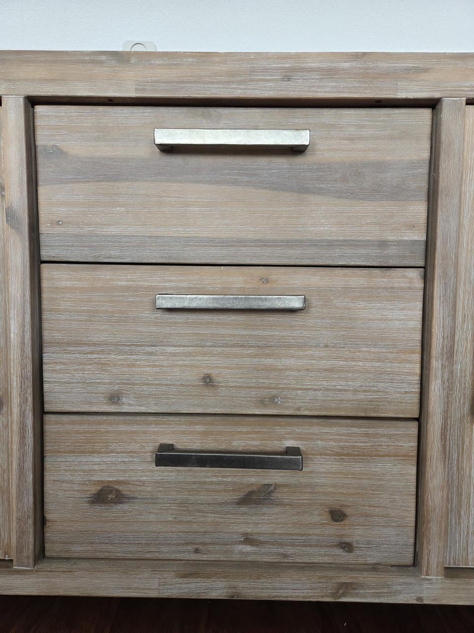 Dressoir met lades en deuren