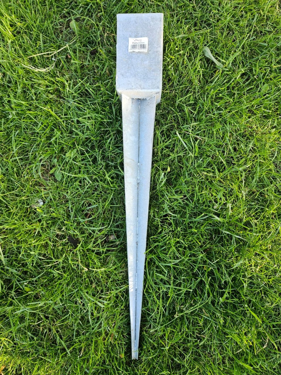 Paalhouder, Grondanker voor tuinscherm of schuttingpalen 10 stuks.