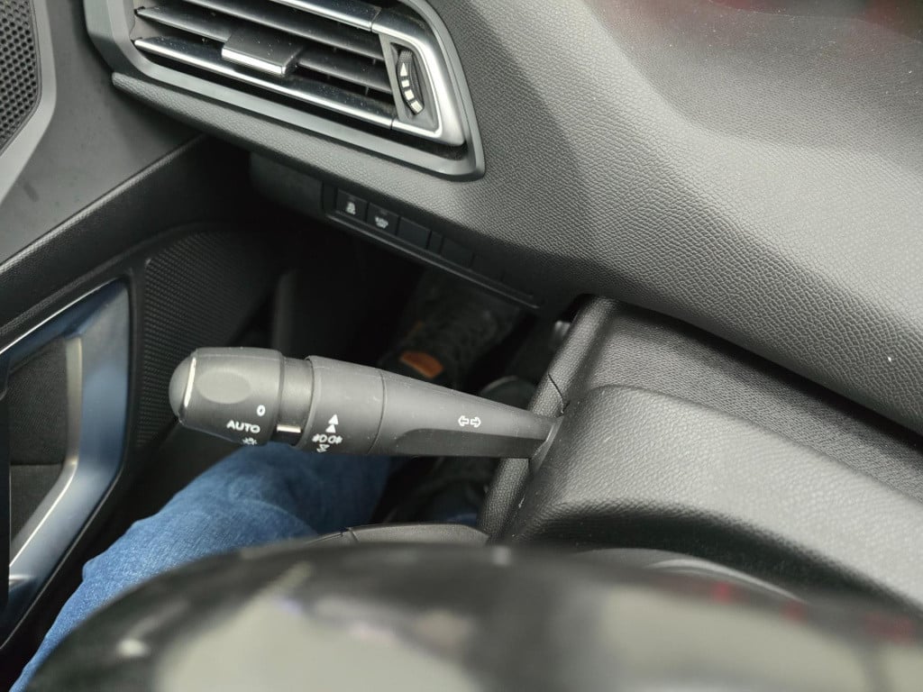 Peugeot 308 sw occasion stationwagen met trekhaak en grote kofferbak | twee