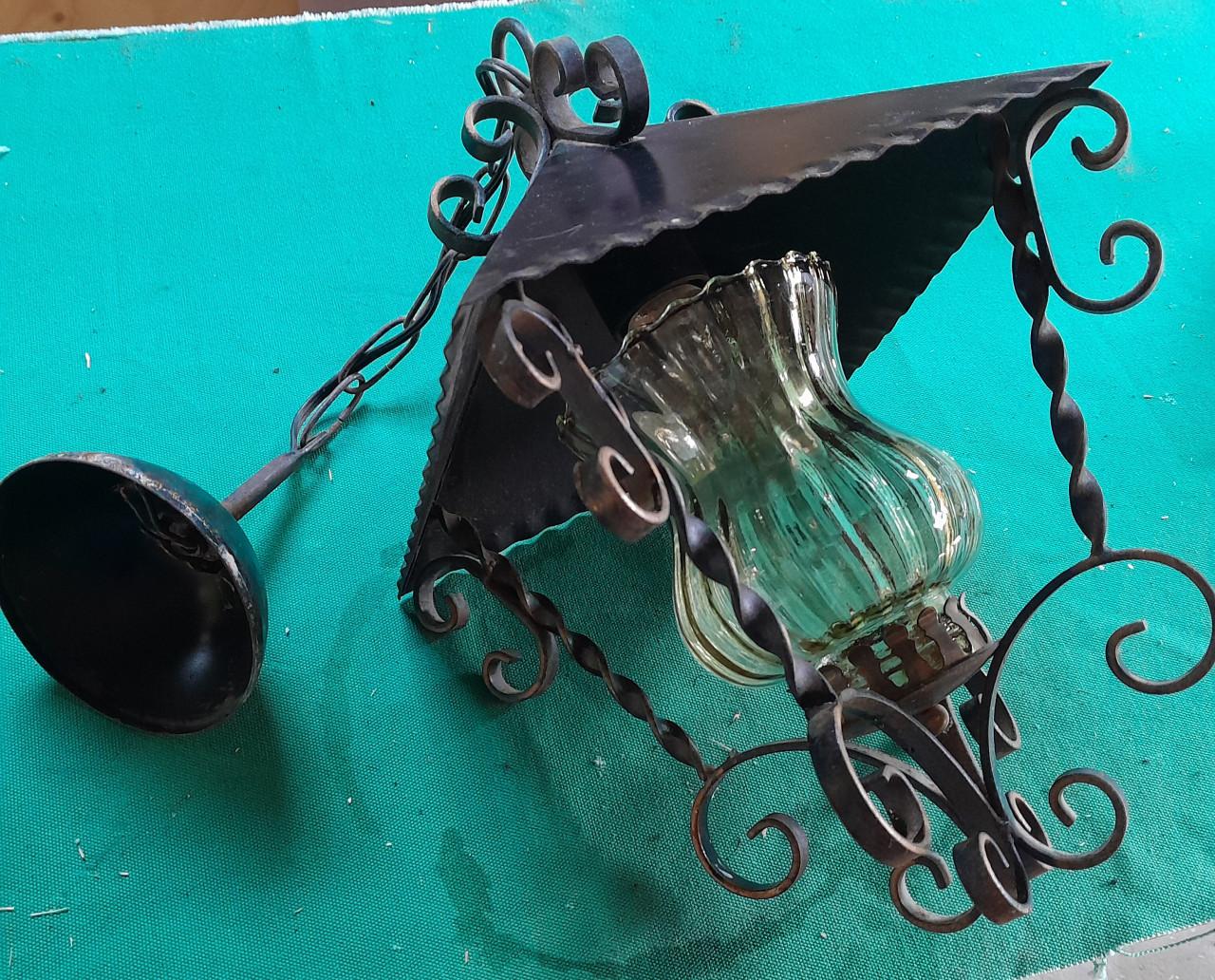 Div z.g.a.n. hanglampen, Schemerlampen, staande lantaarn enz.