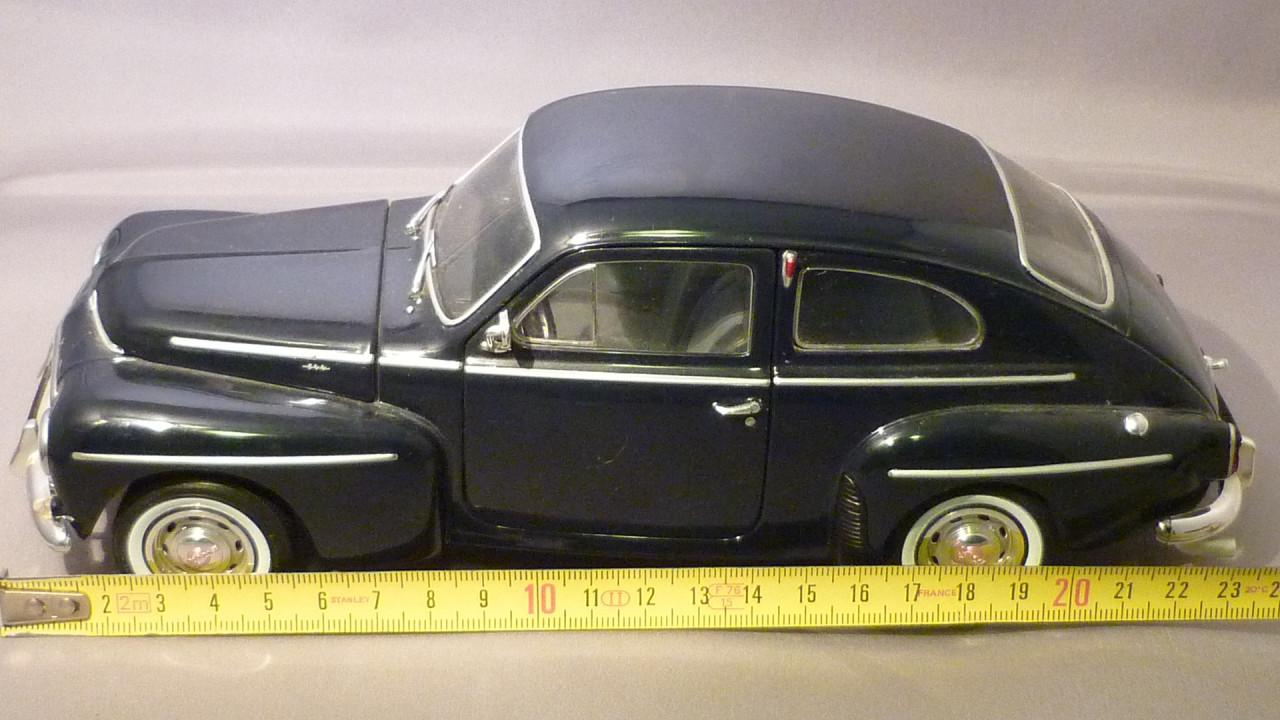 Model auto metaal Volvo PV544