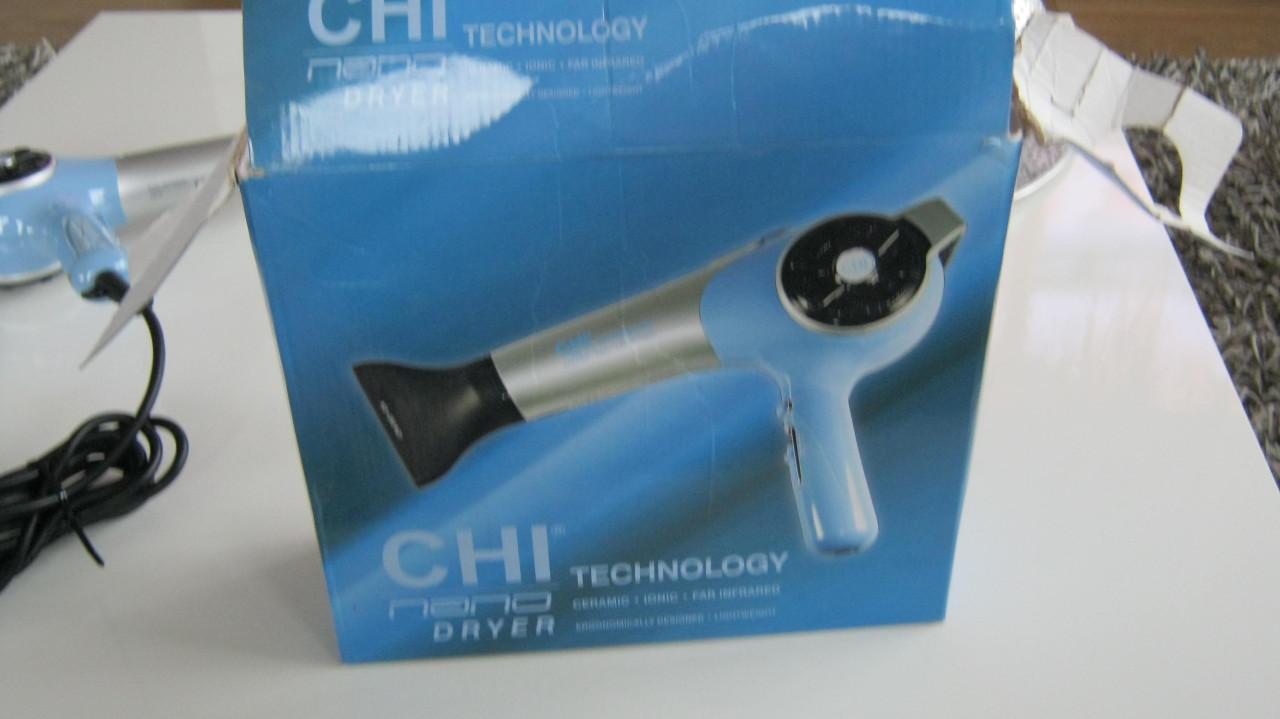 NIEUW FHON  CHI NANO DRYER VAN 140 EURO VOOR 50 EURO