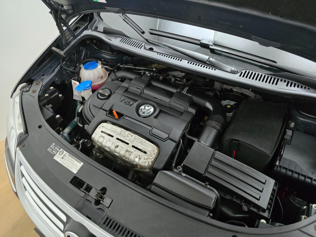 Volkswagen Touran occasion 1.4 tsi highline automaat en 7 zits(!) | tweedeh