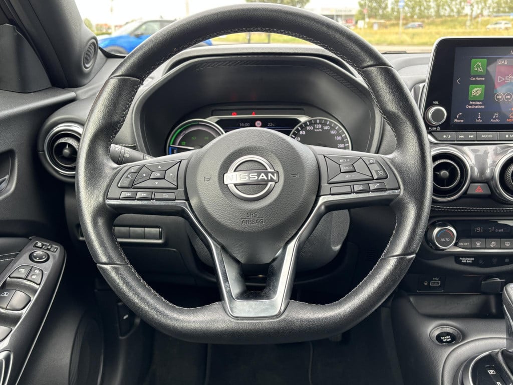 Nissan Juke 1.6 hybrid n-connecta | navigatie | camera | keyless entry | le