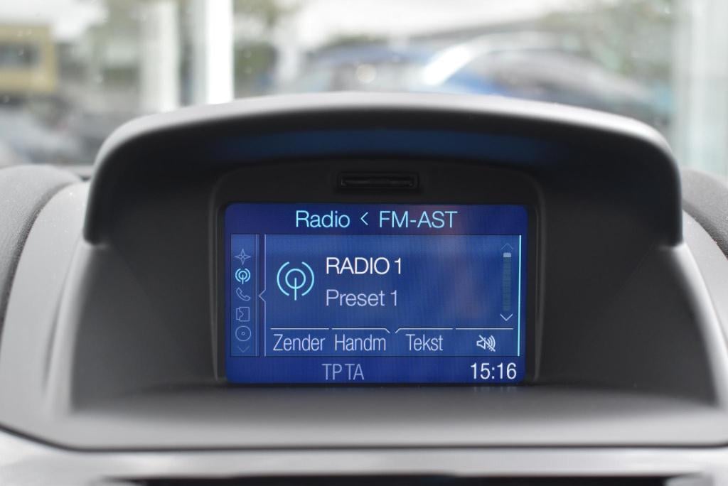 Ford Fiesta 1.0 ecoboost titanium | climate control | cruise control | trek