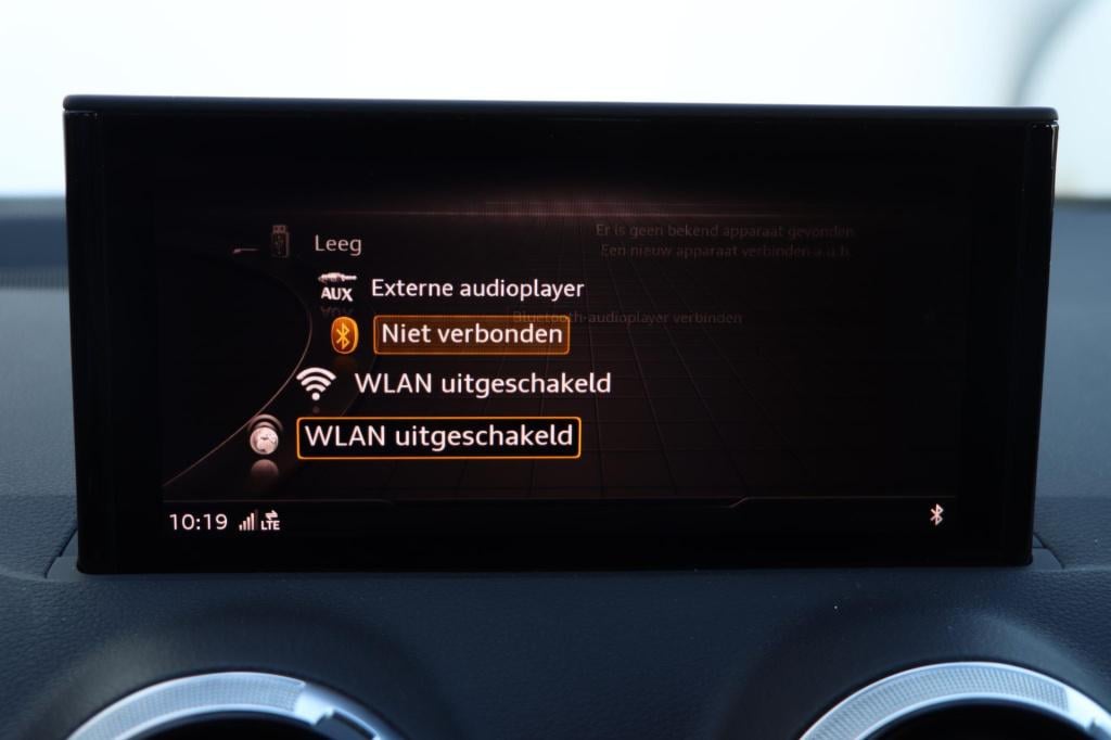 Audi Q2 35 tfsi advanced edition 150pk | camera | stoelverwarming | navi