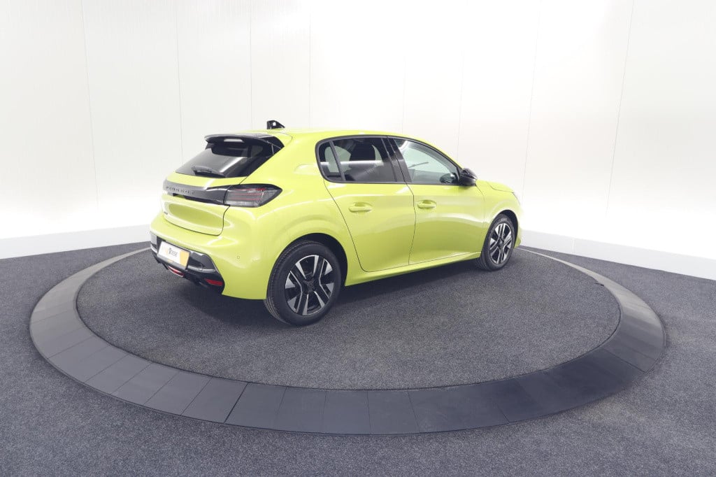 Peugeot 208 puretech 100 allure | parkeersensoren | apple carplay | climate