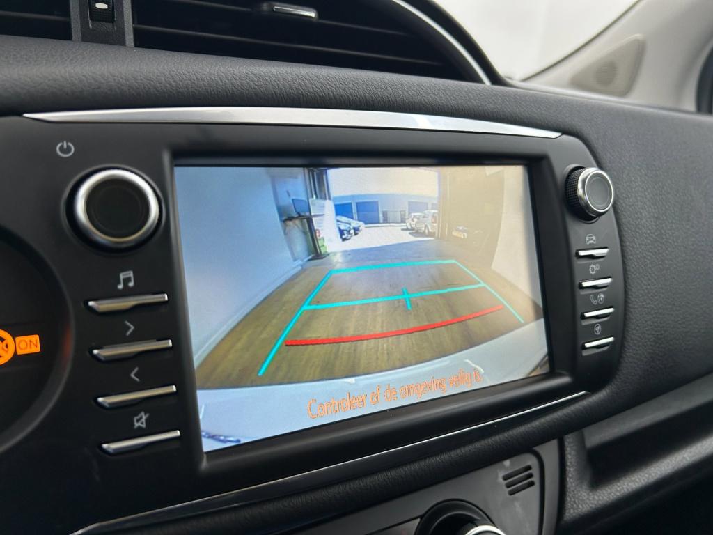 Toyota Yaris occasion 1.5 hybrid dynamic | wit | tweedehands toyota yaris |