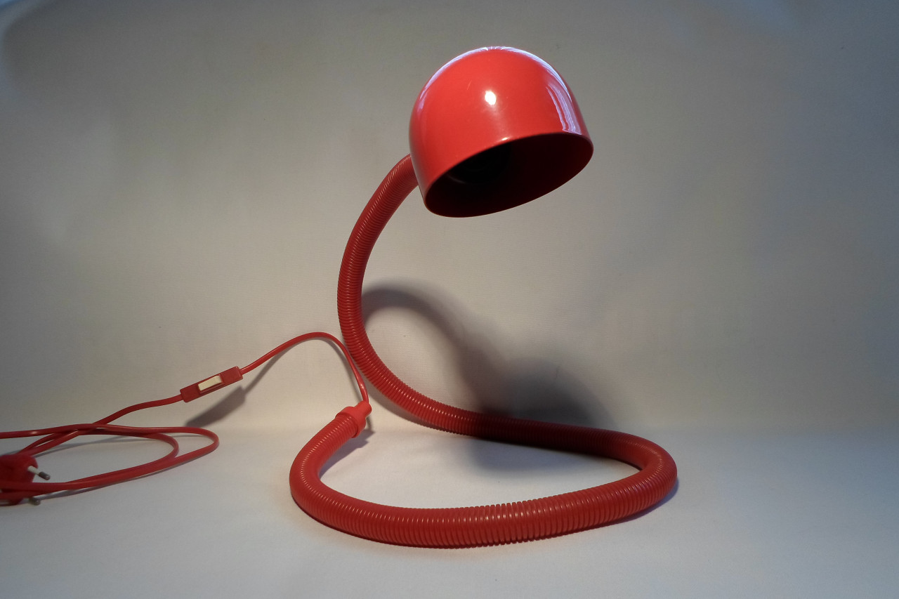 Hebi Isao Valenti Serpent Lamp Rood