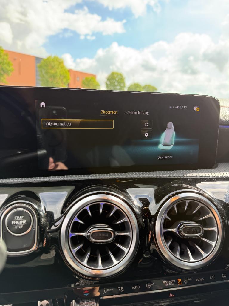Mercedes-Benz Cla 250 e amg premium plus night - full option