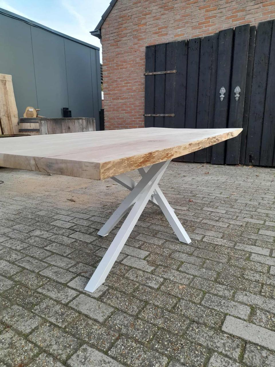 EIKEN BOOMSTAMTAFEL 210X100 MET ONDERSTEL NAAR KEUZE